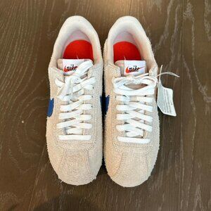 Nike Sacai Trainers In Tan